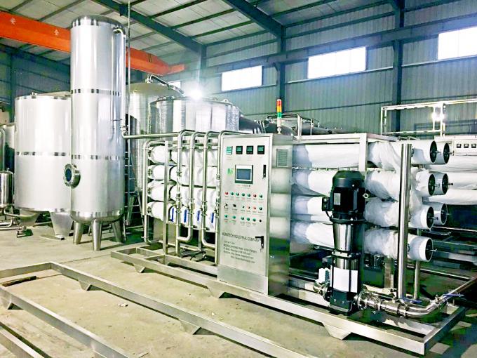 Small Capacity Drinking Flavor water production Line / Filling Machine / Bottling Plant with Round Bottle CE