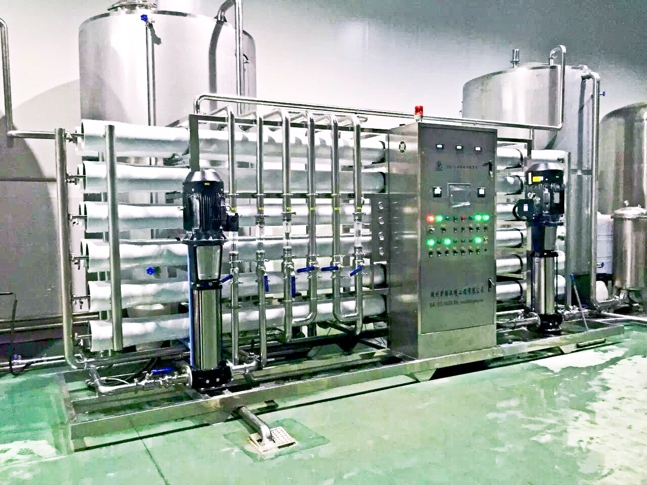 automatic counting and packaging line for furniture hardware kits