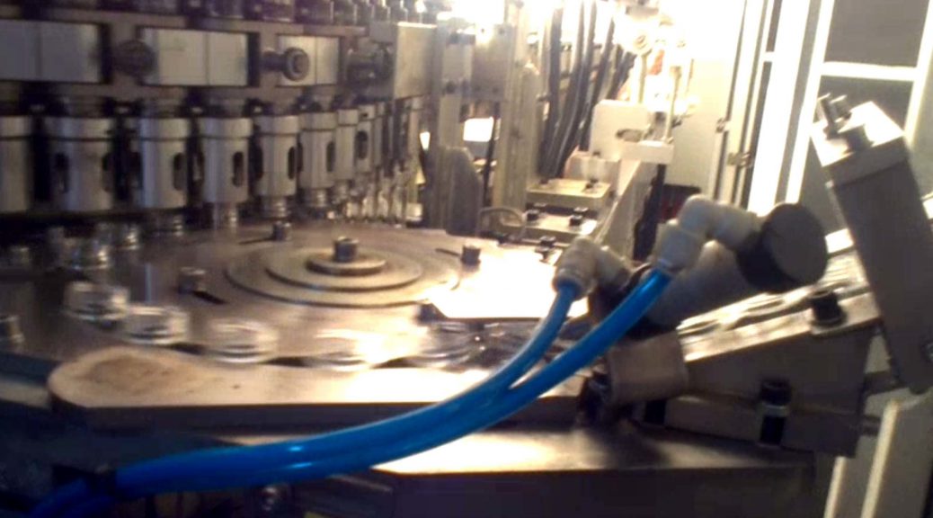 liquid filling machines - semi automatic ropp cap sealing 