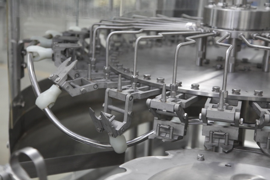 what is a shrink wrap machine? | douglas machine inc.