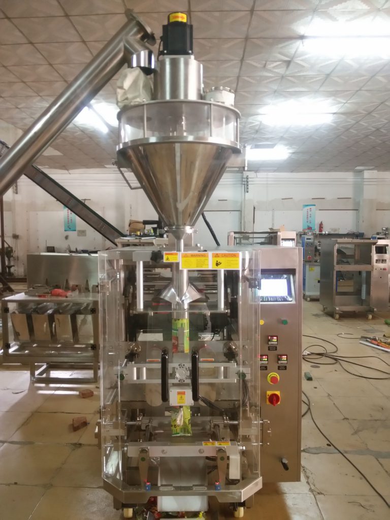 potato chips nitrogen packaging machine/vacuum packaging 