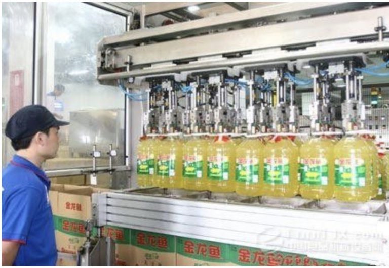 linear type automatic wine bottle filling machine , glass bottle 