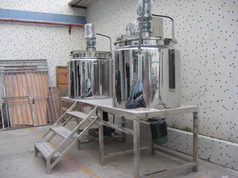 automatic machines for weighing, bagging and packaging flour