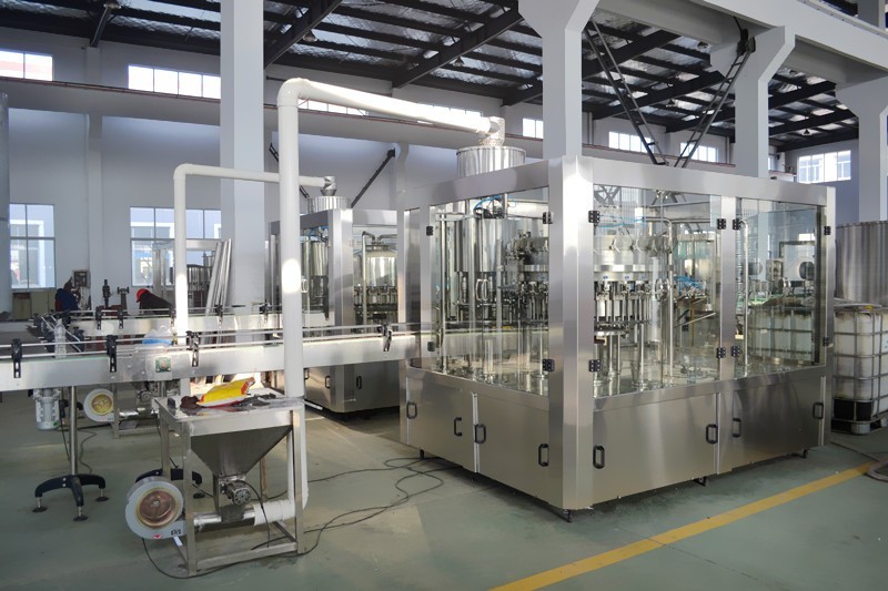 china hot selling potato chips packing machine price in 