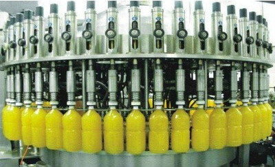 Carbonated Soft Drink Filling Machine , Aluminum Tin Can Gas Beverage Production Line