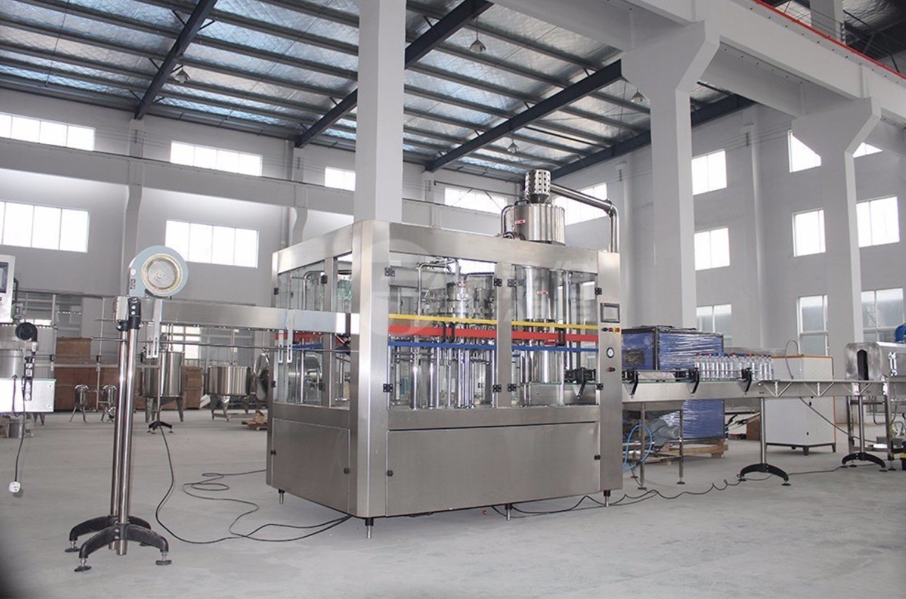 High Efficiency Carbonated Drink Production Line Washing Filling And Capping Machine