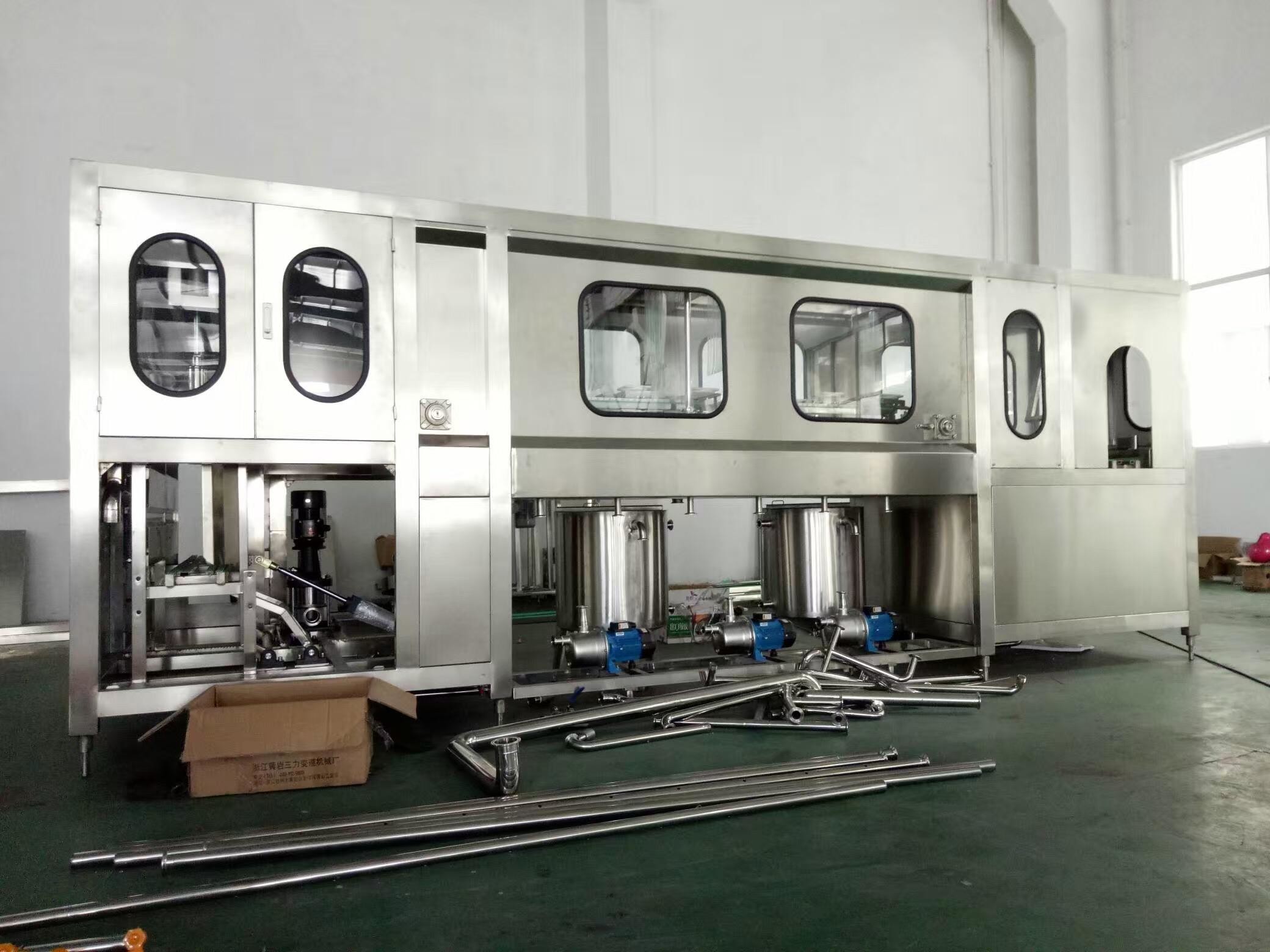 Fully Automatic Drinking Water Filling Machine 600-3000BPH For 5 Gallon PET Bottle